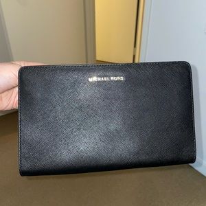 Michael Kors black purse
